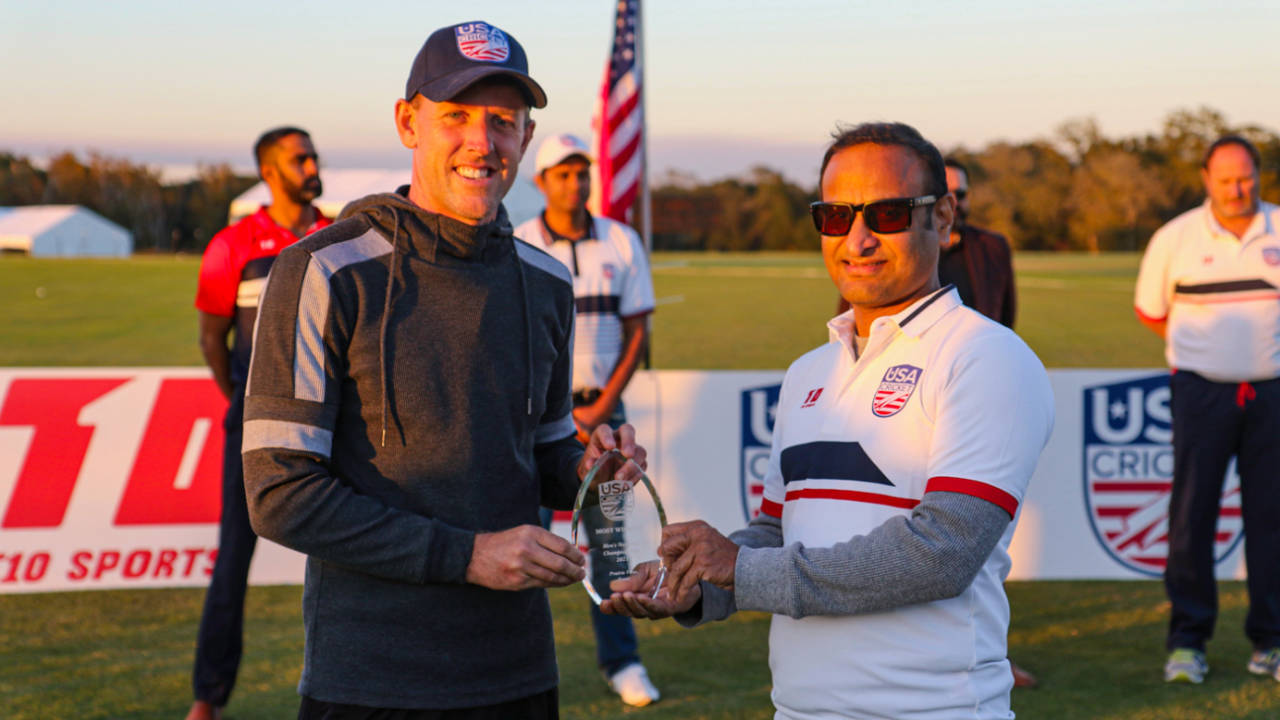 Marty Kain accepts the award for most wickets from USA Cricket board member Venu Pisike, 2021 USA Cricket Men's 50-over National Championships, Prairie View, November 19, 2021