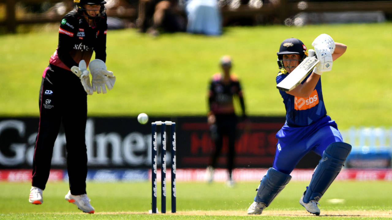 Kate Ebrahim drives the ball away, Northern Districts vs Otago, Women's Super Smash 2021-22, Dunedin, December 12, 2021
