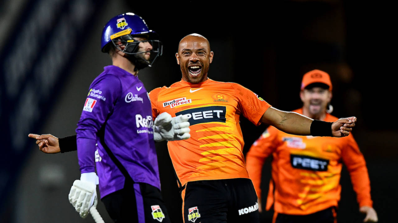 Tymal Mills is pumped after picking up a wicket, Hobart Hurricanes vs Perth Scorchers, BBL 2021-22, Hobart, December 14, 2021