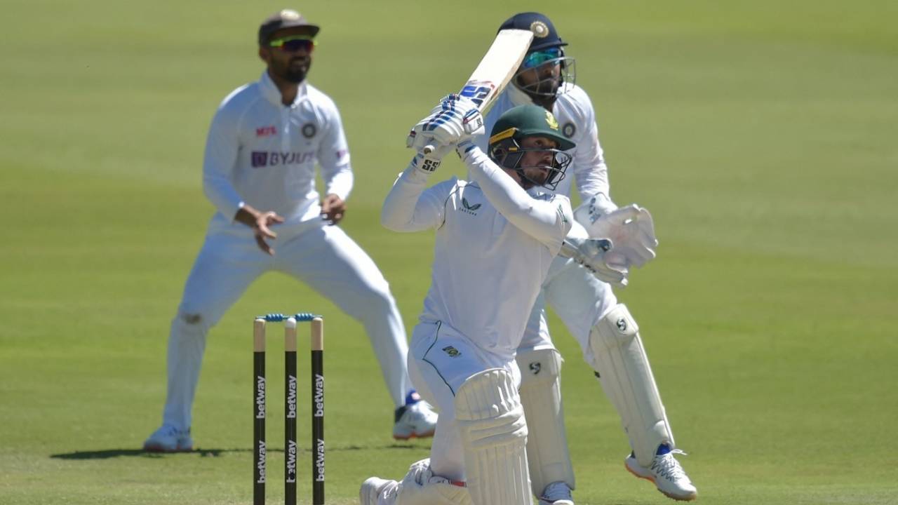 Quinton de Kock's dismissal prompted a collapse of 6 for 93 in the first innings&nbsp;&nbsp;&bull;&nbsp;&nbsp;AFP via Getty Images