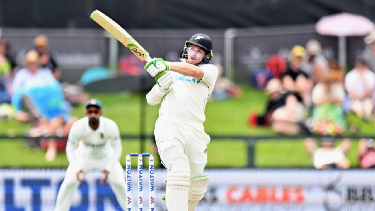 Tom Latham pulls one away, New Zealand vs Bangladesh, 2nd Test, Christchurch, 1st day, January 9, 2022