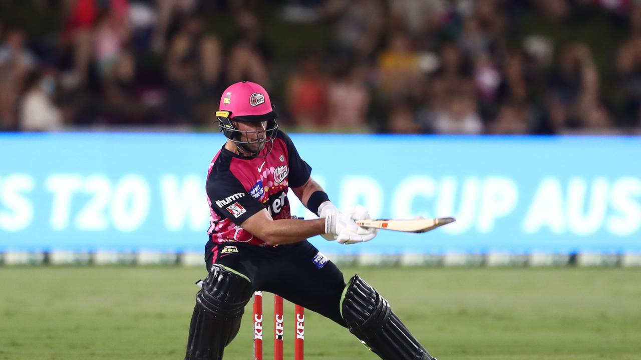 Dan Christian showed off his repertoire of shots during a 20-ball 35*, Sydney Sixers vs Perth Scorchers, BBL 2021-22, Coffs Harbour, January 9, 2022