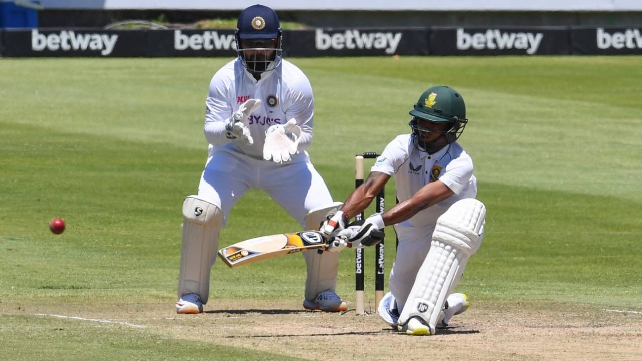 Keegan Petersen gets creative, South Africa vs India, 3rd Test, Cape Town, 2nd day, January 12, 2022