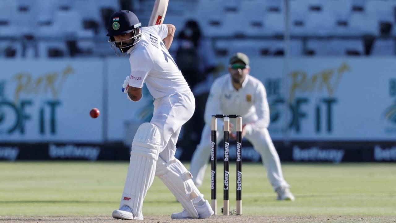 Virat Kohli: eyes on the ball, South Africa vs India, 3rd Test, Cape Town, 2nd day, January 12, 2022
