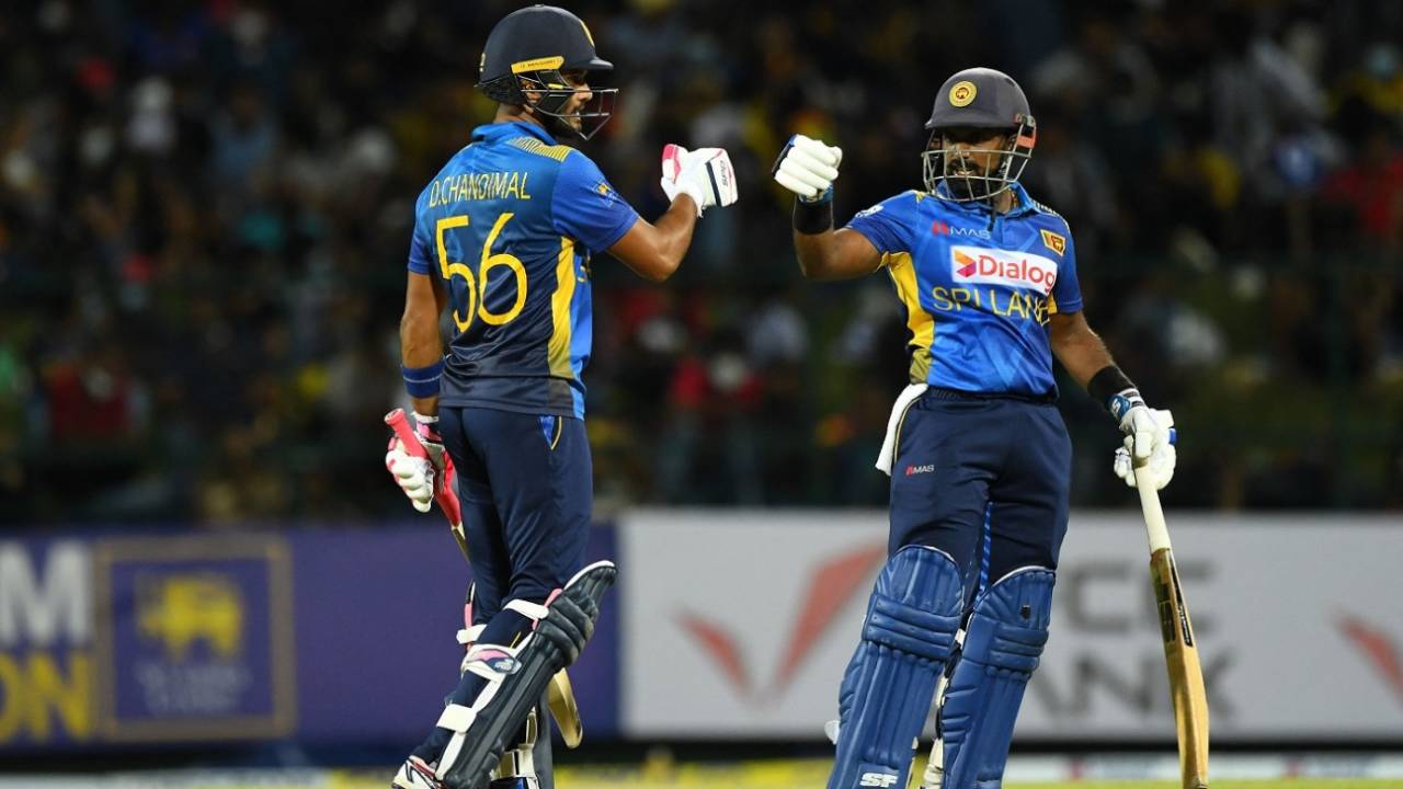 Dinesh Chandimal and Charith Asalanka put up a century partnership to power Sri Lanka's win in the first ODI&nbsp;&nbsp;&bull;&nbsp;&nbsp;AFP/Getty Images