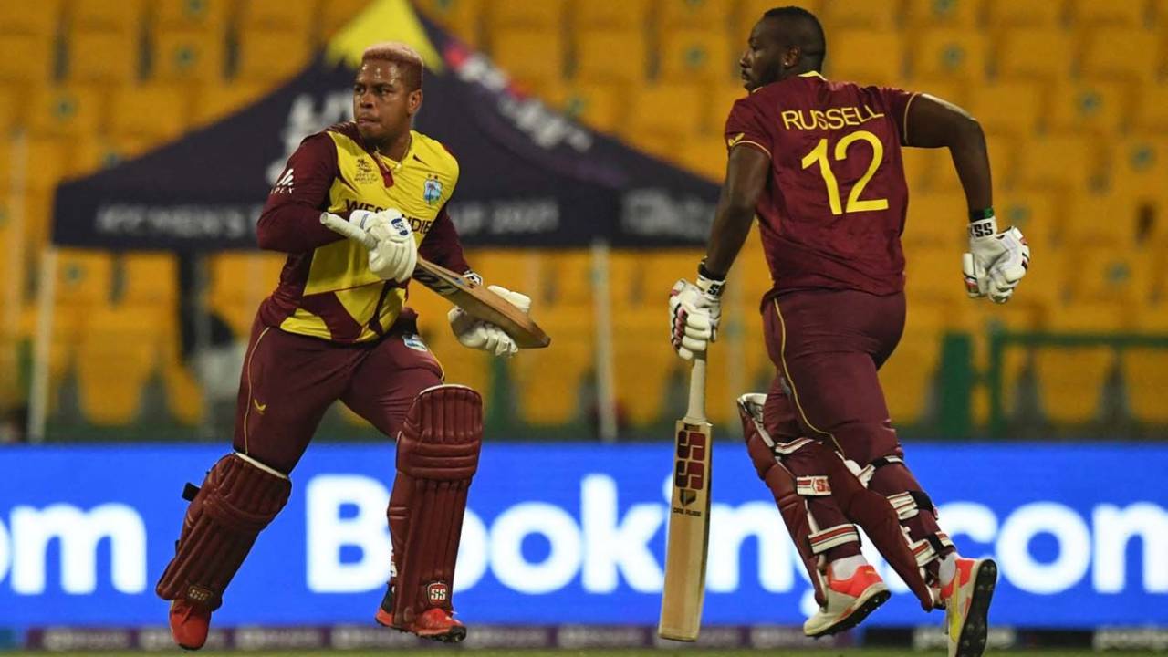 Shimron Hetmyer and Andre Russell run between the wickets, Sri Lanka vs West Indies, Men's T20 World Cup 2021, Super 12s, Abu Dhabi, November 4, 2021