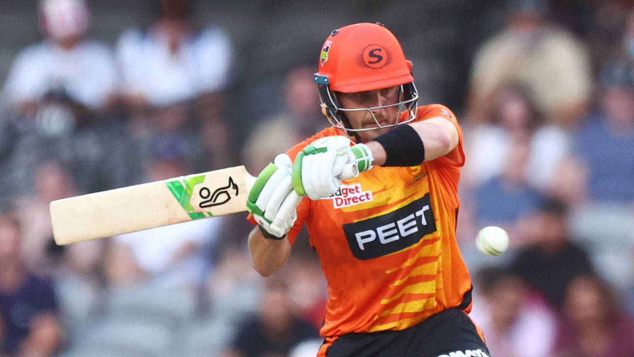 Josh Inglis hit 79, and shared an opening stand of 120 with Kurtis Patterson&nbsp;&nbsp;&bull;&nbsp;&nbsp;Getty Images