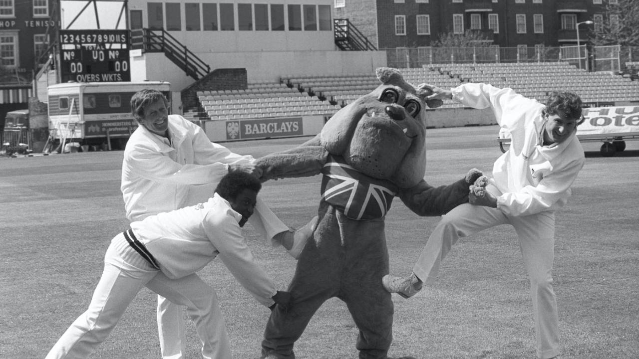 Pat Pocock, Monte Lynch and David Thomas get to grips with Winston the Bulldog