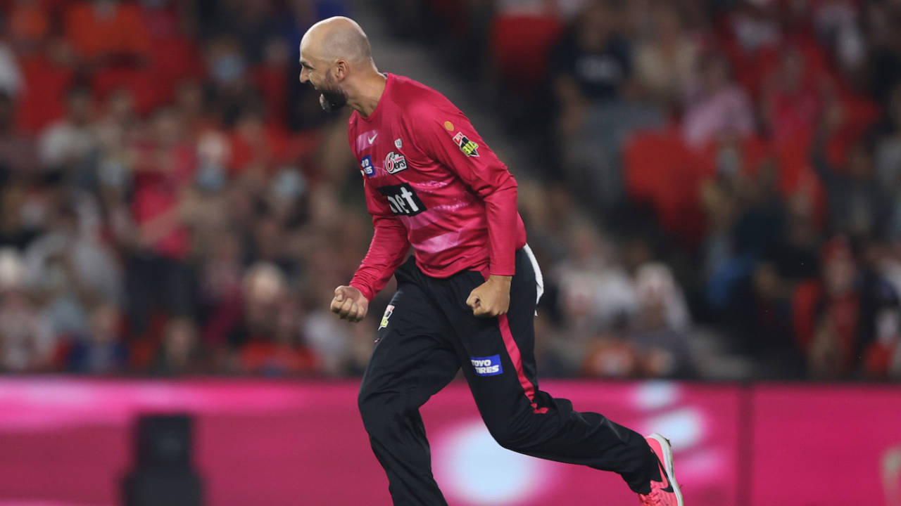 Nathan Lyon struck with his first ball of the match, Perth Scorchers vs Sydney Sixers, BBL 2021-22, final, Melbourne, January 28, 22
