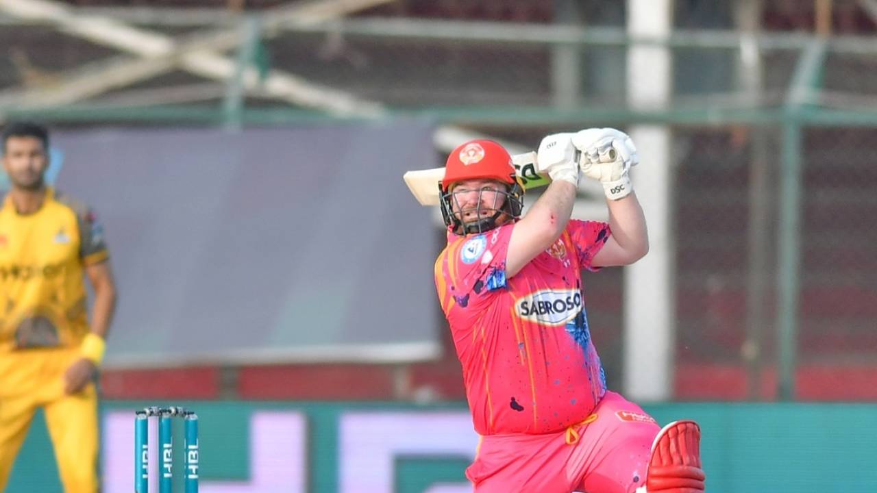 Paul Stirling goes on the attack, Peshawar Zalmi vs Islamabad United, PSL 2022, Karachi, January 30, 2022