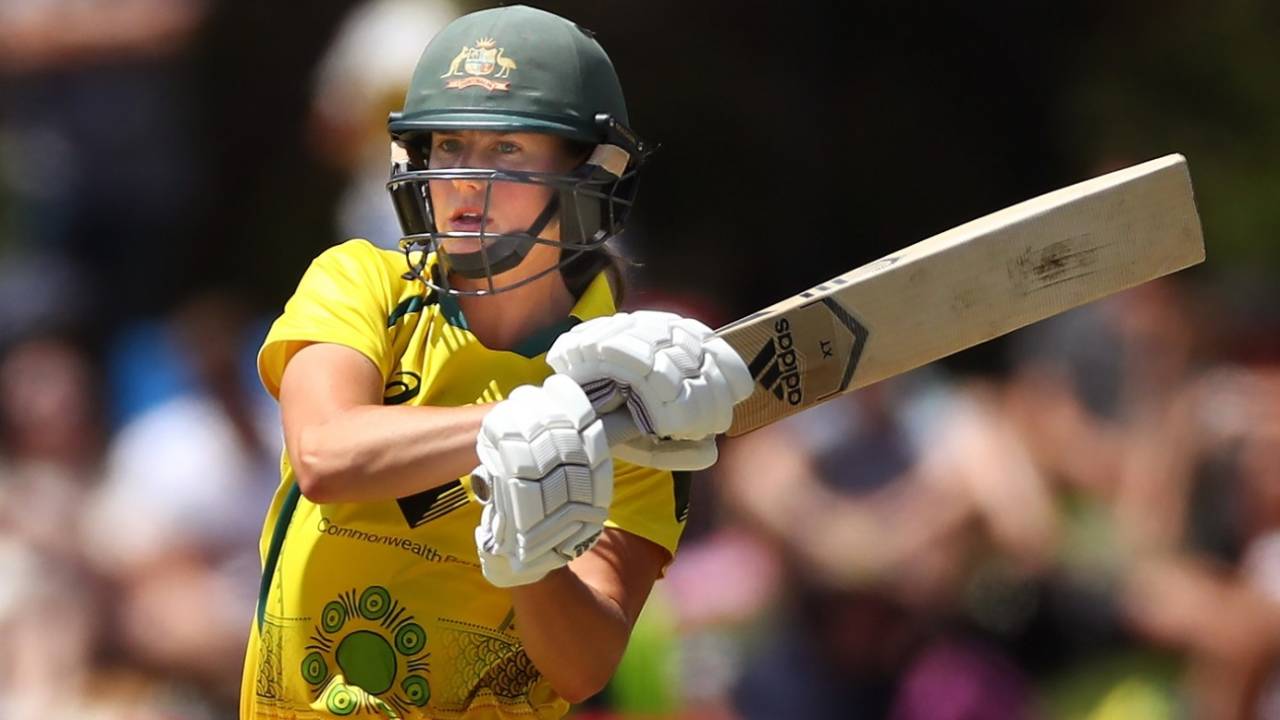 Ellyse Perry plays a pull, Australia vs England, 2nd ODI, Women's Ashes, Melbourne, February 6, 2022