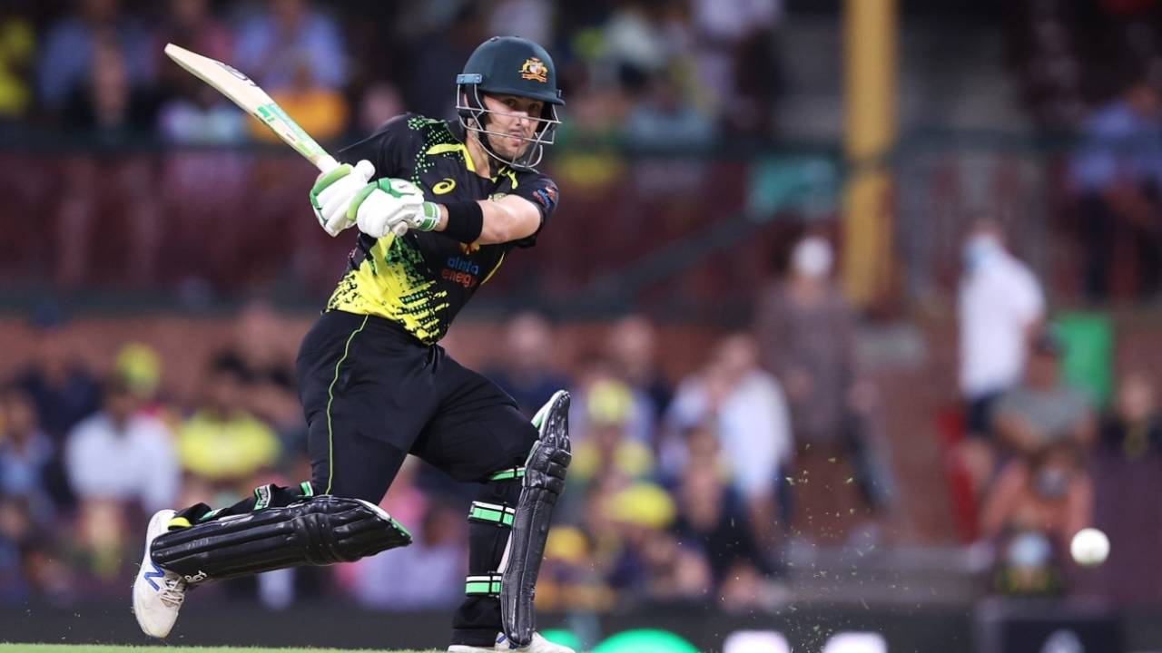 Josh Inglis reverse sweeps on T20I debut, Australia vs Sri Lanka, 1st T20I, Sydney, February 11, 2022