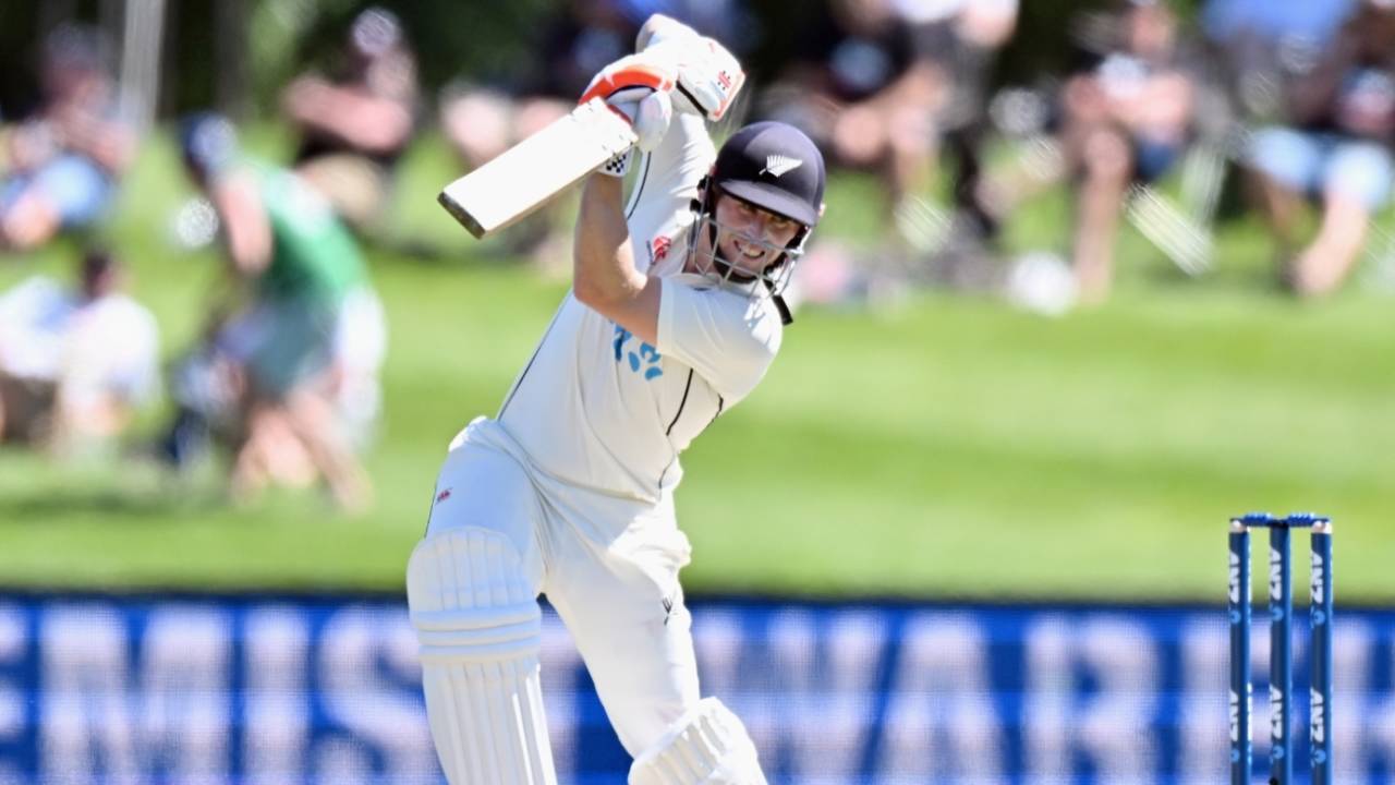 Henry Nicholls drives through the off side, New Zealand vs South Africa, 1st Test, Christchurch, 2nd day, February 18, 2022