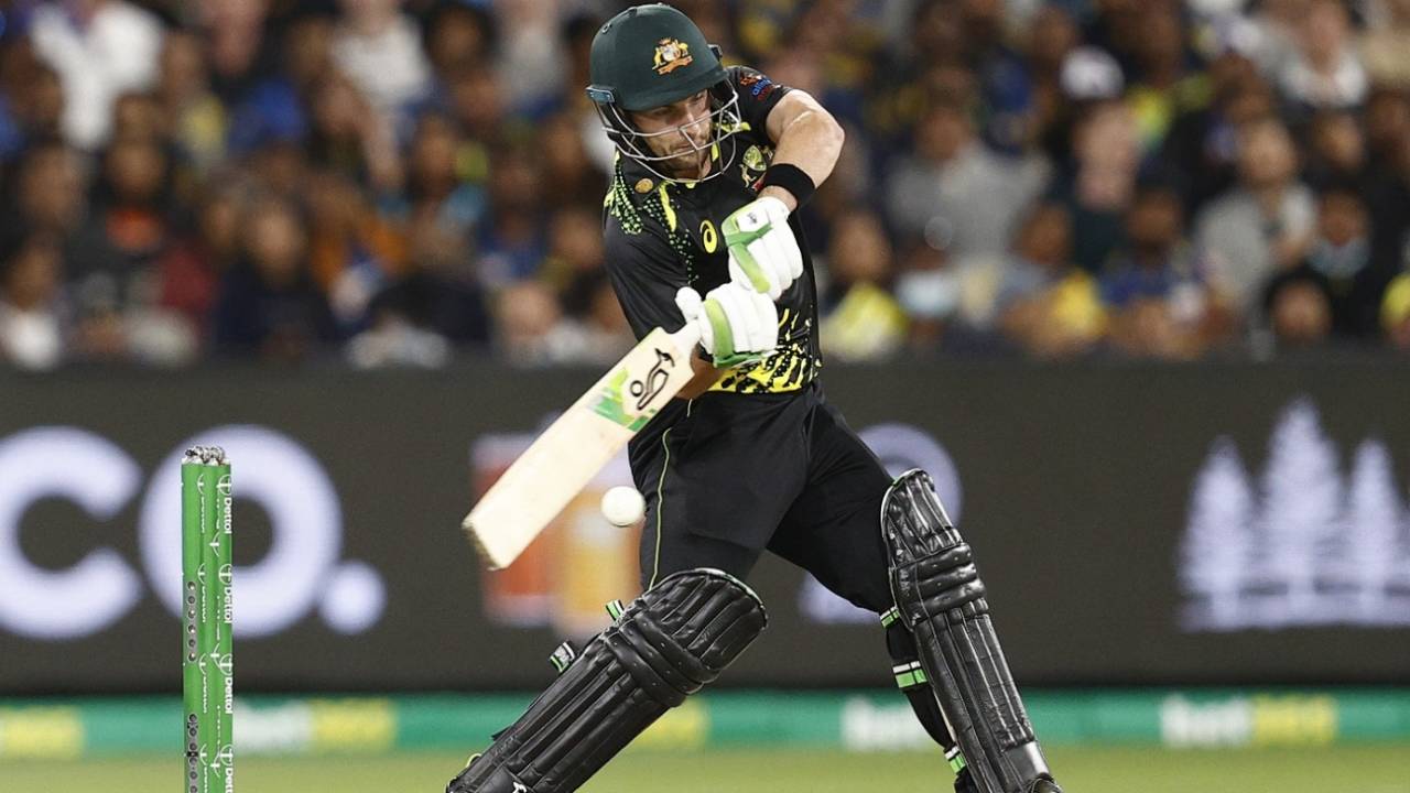 Josh Inglis looks to hit one, Australia vs Sri Lanka, 4th T20I, Melbourne, February 18, 2022