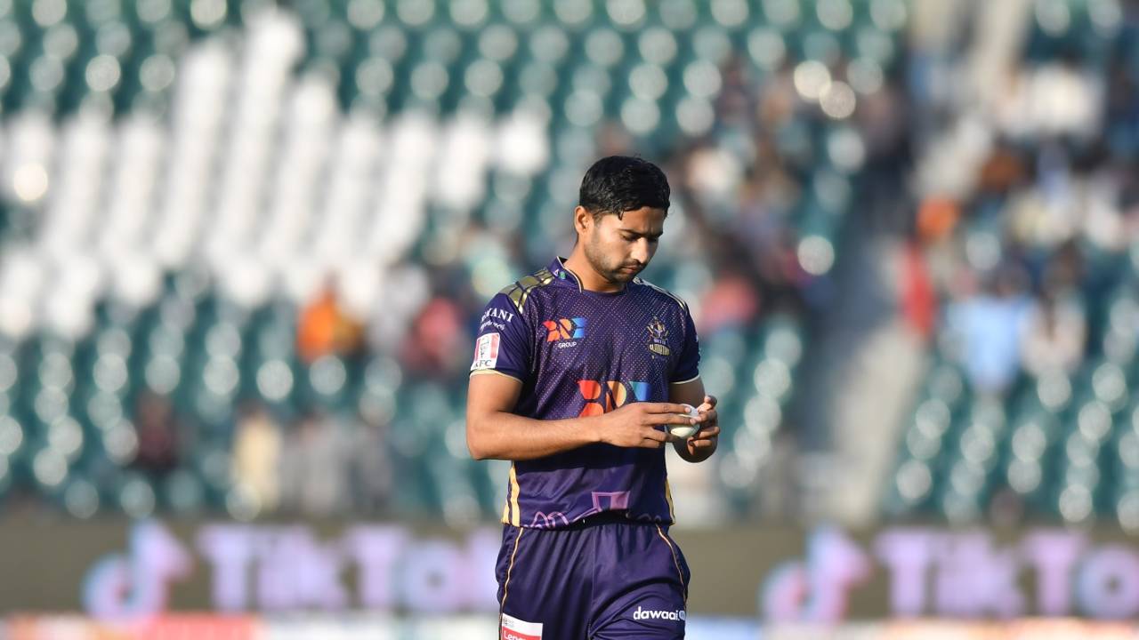 Khurram Shahzad returns to his bowling mark
