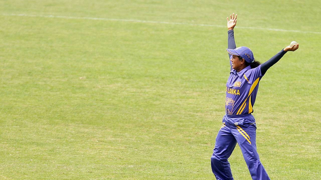 Hiruka Fernando celebrates after taking a catch, Pakistan v Sri Lanka, 5th match, women's World Cup, Manuka Oval, Canberra, March 9, 2009