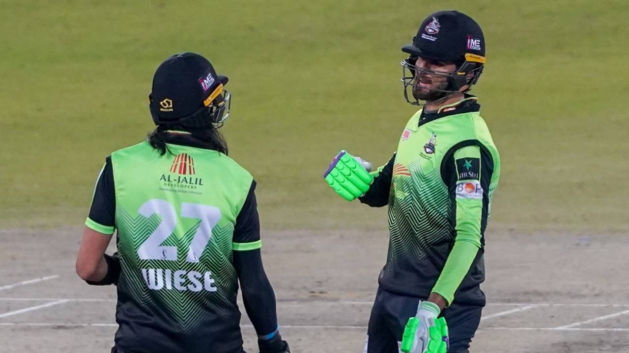 David Wiese and Shaheen Shah Afridi have a chat in the middle&nbsp;&nbsp;&bull;&nbsp;&nbsp;PCB