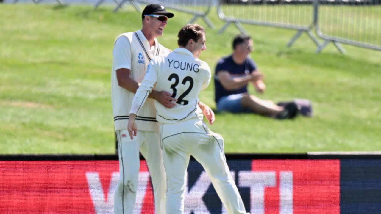 Kyle Jamieson congratulates Will Young after a spectacular catch, New Zealand vs South Africa, 2nd Test, Christchurch, 4th day, February 28, 2022