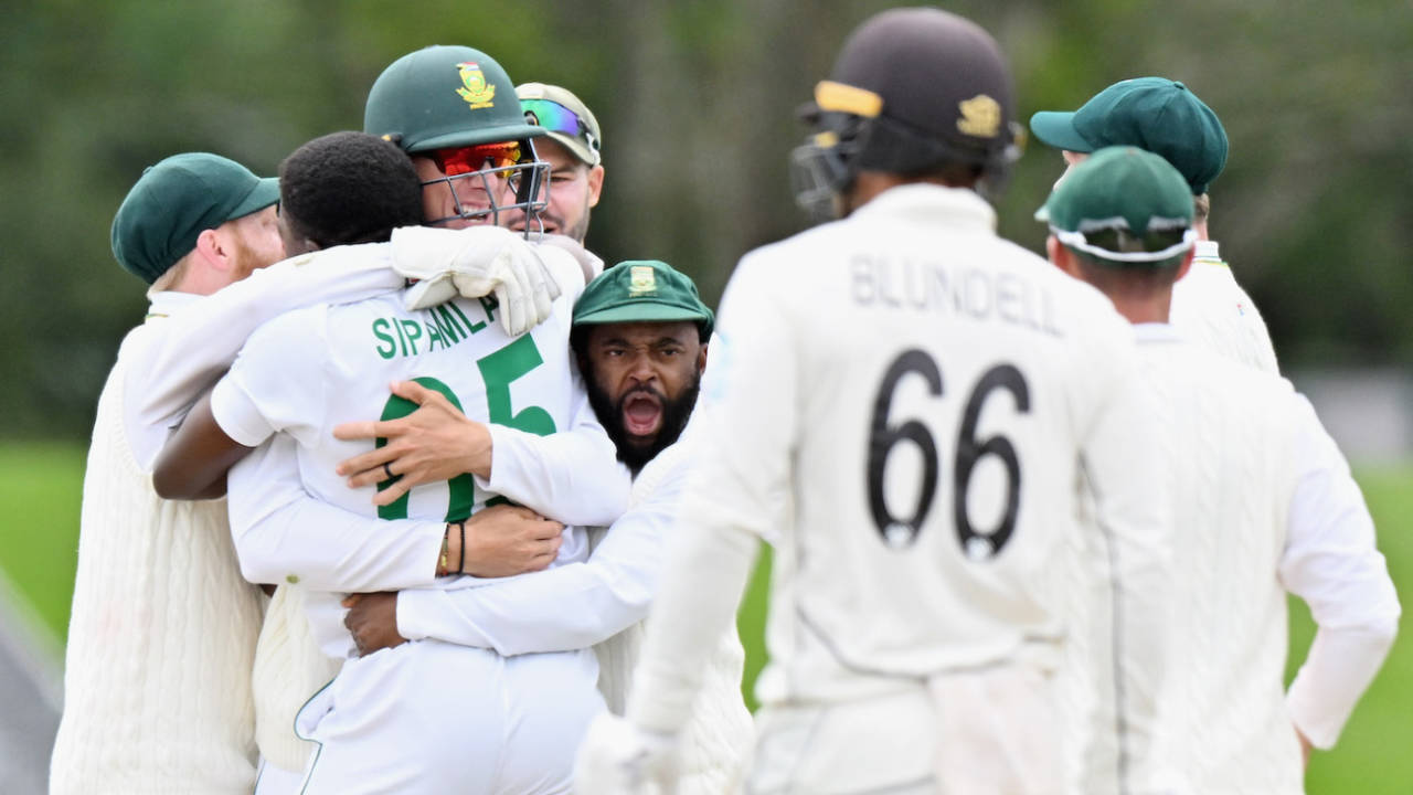 South Africa roar in celebration after removing Devon Conway, New Zealand vs South Africa, 2nd Test, Christchurch, 5th day, March 1, 2022