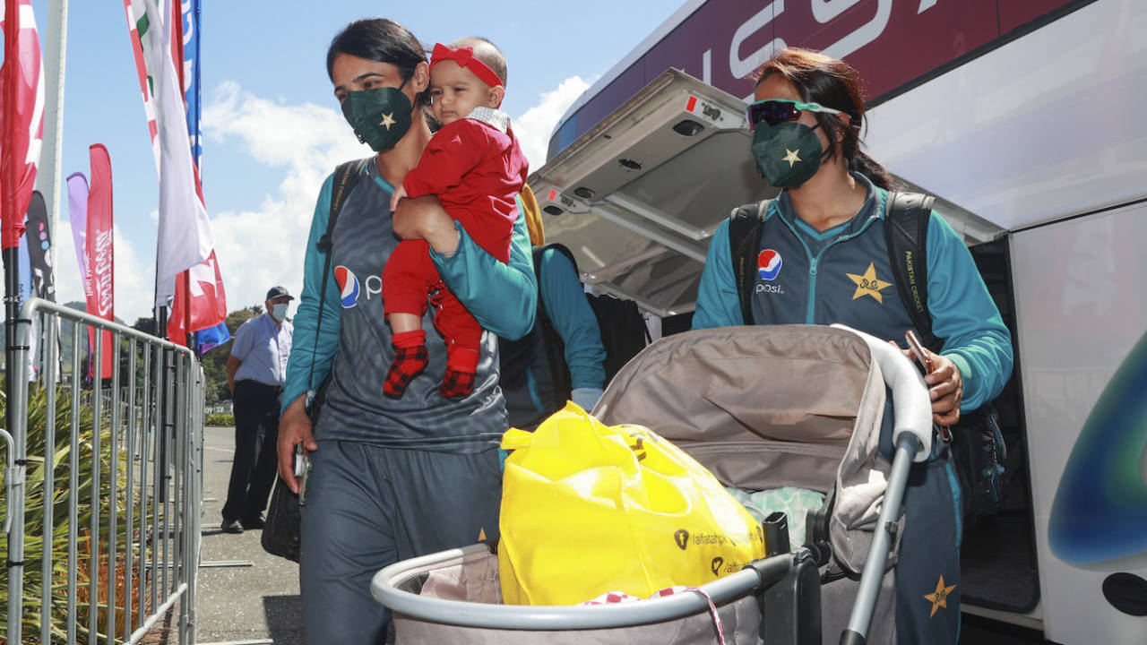 Bismah Maroof arrives with her baby during the 2022 Women's World Cup&nbsp;&nbsp;&bull;&nbsp;&nbsp;ICC via Getty Images