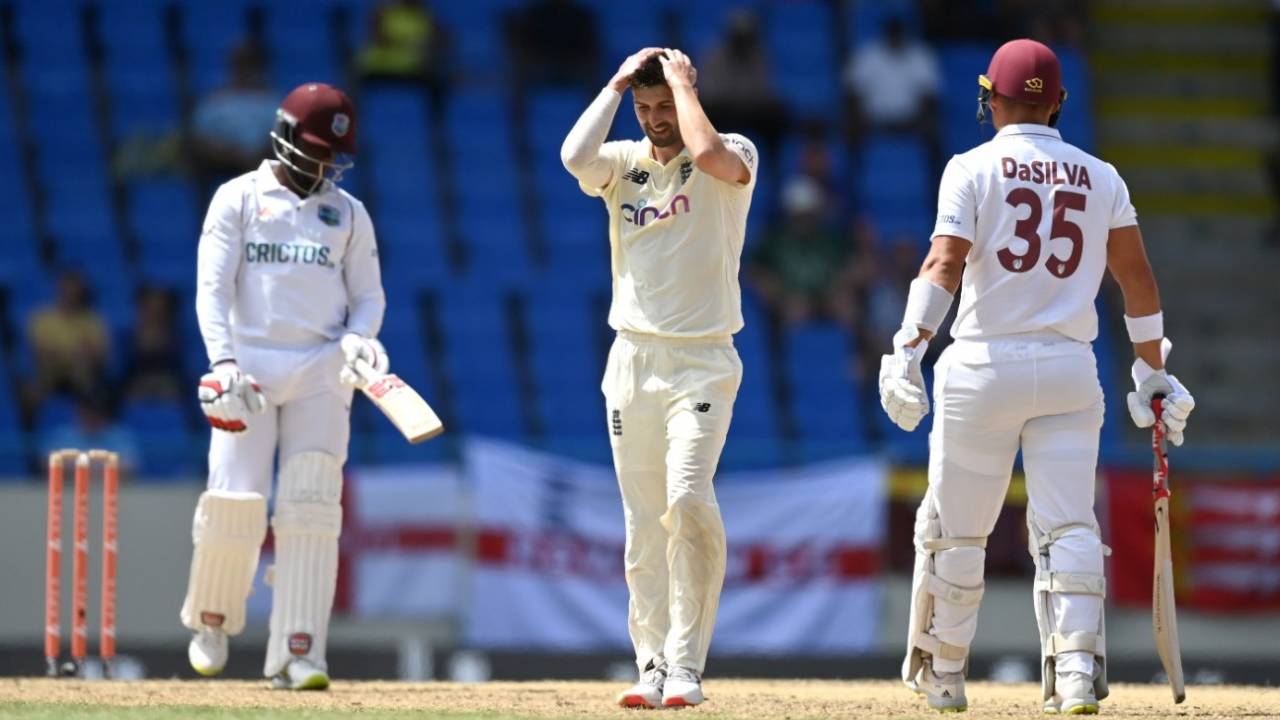 Mark Wood left the field with an elbow injury, West Indies vs England, 1st Test, Antigua, 3rd day, March 10, 2022