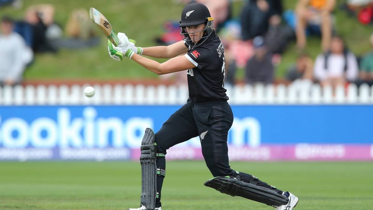 Amy Satterthwaite hits one through the off side, New Zealand vs Australia, Women's World Cup 2022, Wellington, March 13, 2022