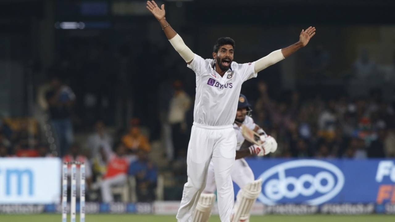 Jasprit Bumrah appeals, India vs Sri Lanka, 2nd Test, Bengaluru, 2nd day, March 13, 2022