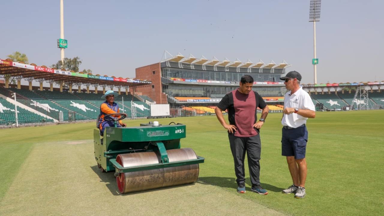 Former MCG and ICC academy curator Toby Lumsden chats with Usmam Arshad, assistant to PCB head curator Agha Zahid, in Lahore, March 17, 2022