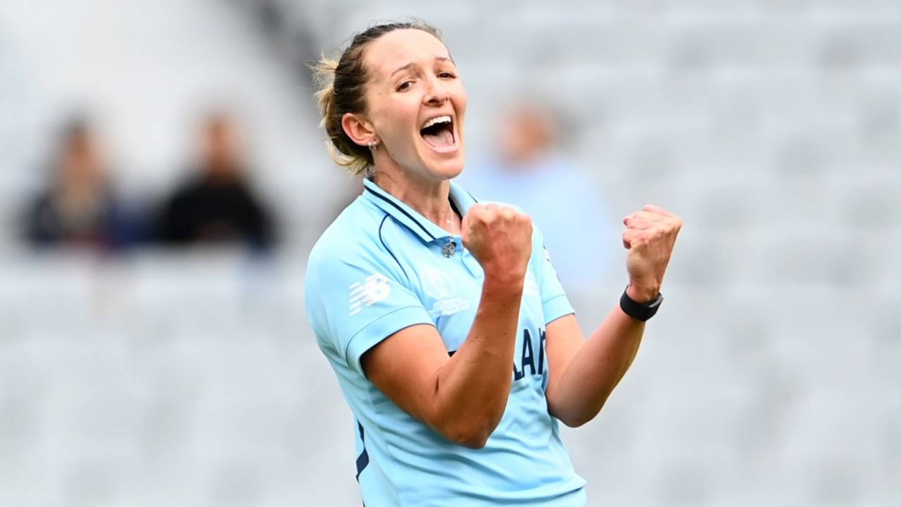 Kate Cross exults after dismissing Suzie Bates, New Zealand vs England, Women's World Cup 2022, Auckland, March 20, 2022