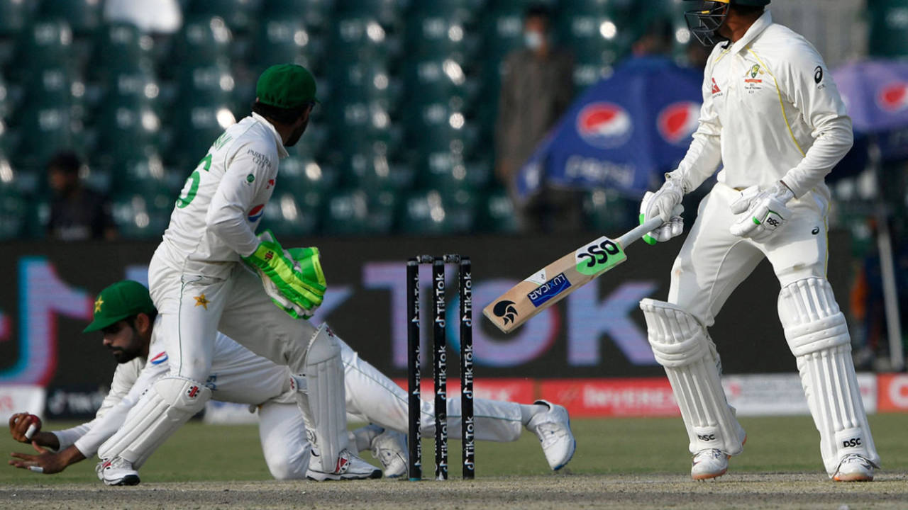 Babar Azam dives to take a superb catch, Pakistan vs Australia, 3rd Test, Lahore, 1st day, March 21, 2022