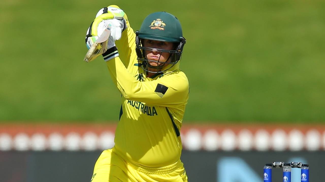 Rachael Haynes drives one through the off side, South Africa vs Australia, Women's World Cup 2022, Wellington, March 22, 2022
