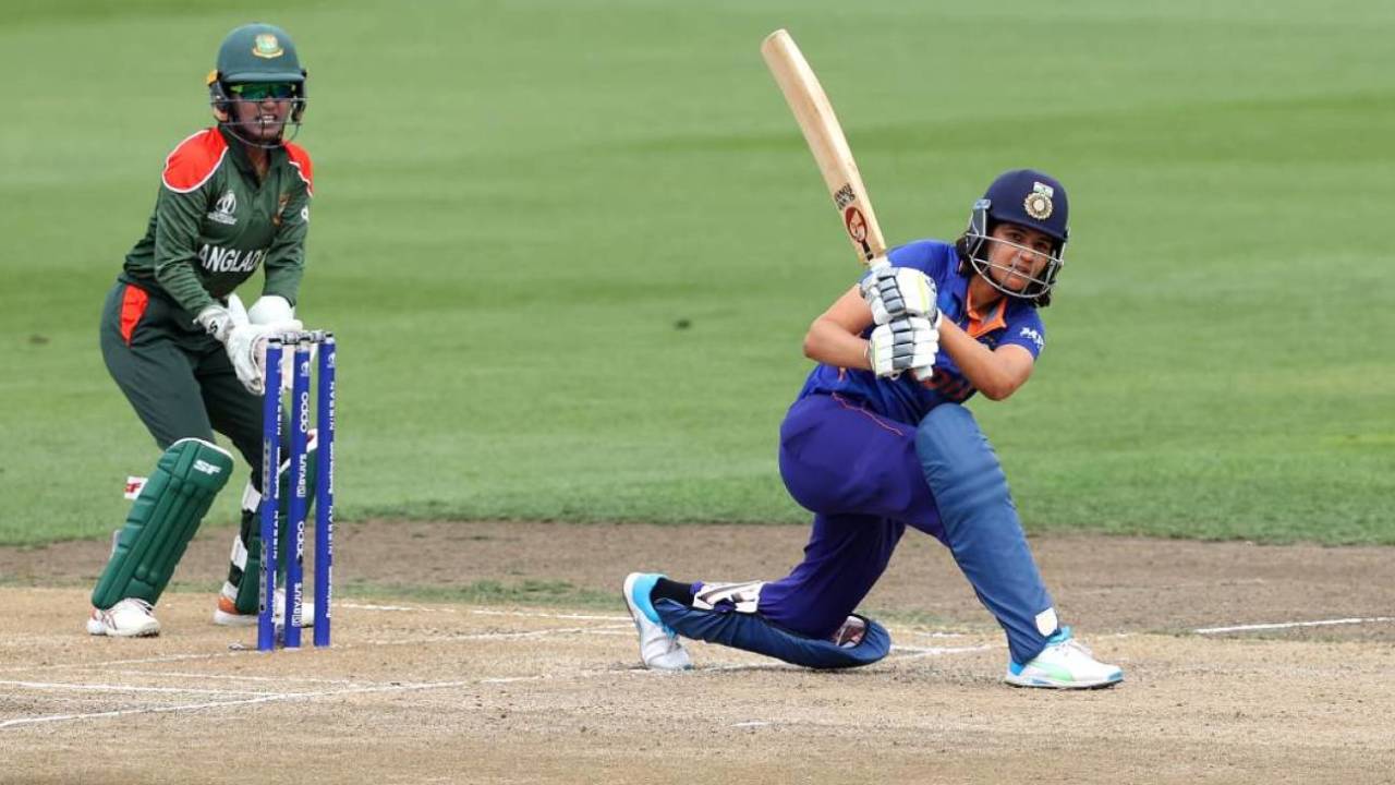 Yastika Bhatia unfurls a slog sweep, Bangladesh v India, Women's World Cup, Hamilton, March 22, 2022
