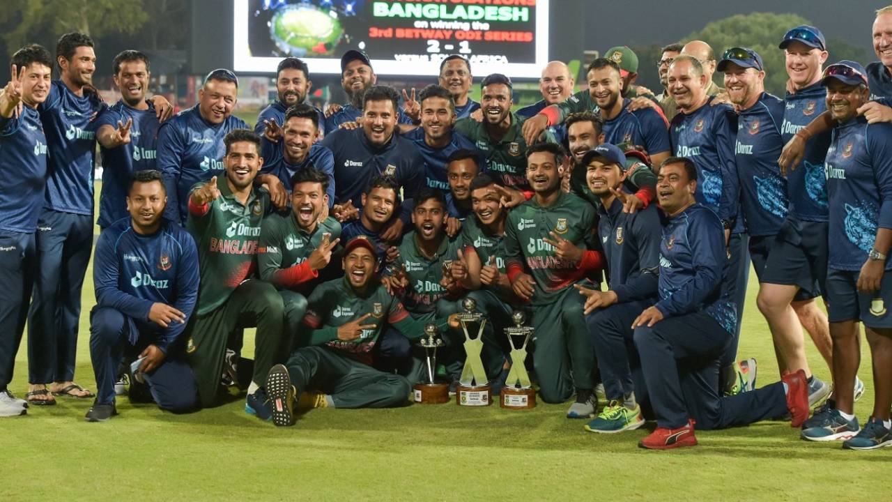 The Bangladesh team celebrate after winning their first ODI series in South Africa, South Africa vs Bangladesh, 3rd ODI, Centurion, March 23, 2022
