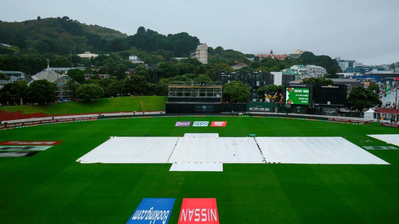 The Basin Reserve under covers following heavy morning showers&nbsp;&nbsp;&bull;&nbsp;&nbsp;Getty Images