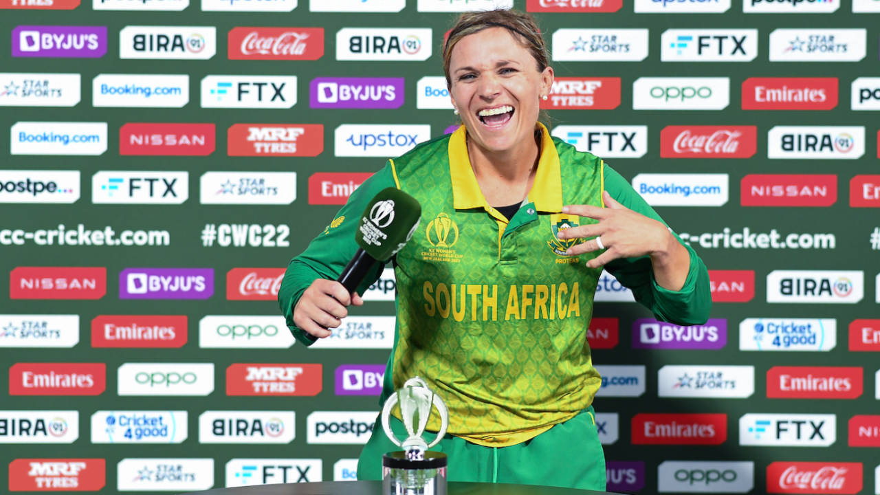 Mignon du Preez has a laugh during the presentation ceremony after picking up the Player-of-the-Match award, India vs South Africa, Women's World Cup 2022, Christchurch, March 27, 2022
