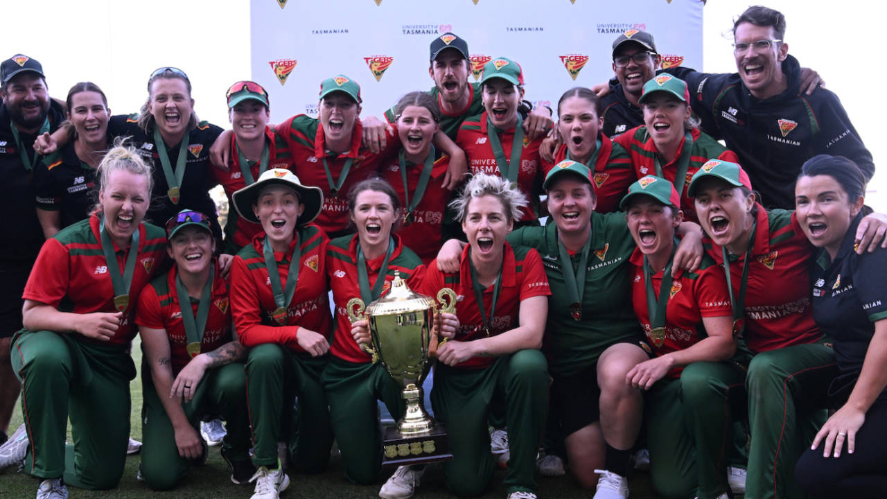 Tasmania celebrate their WNCL title&nbsp;&nbsp;&bull;&nbsp;&nbsp;Getty Images