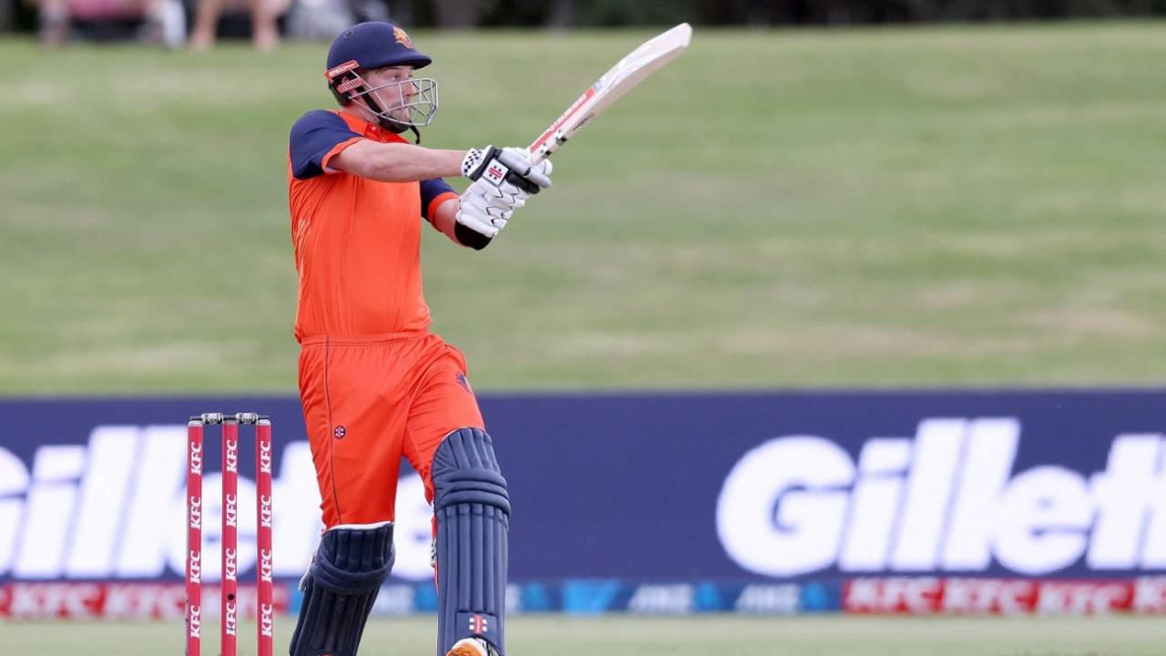 Pieter Seelaar plays the pull, New Zealand vs Netherlands, 1st ODI, Mount Maunganui, March 29, 2022