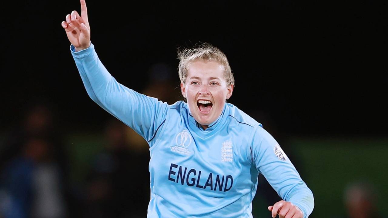 Sophie Ecclestone struck thrice in three overs in the middle, South Africa vs England, Women's World Cup 2022, 2nd semi-final, March 31, 2022