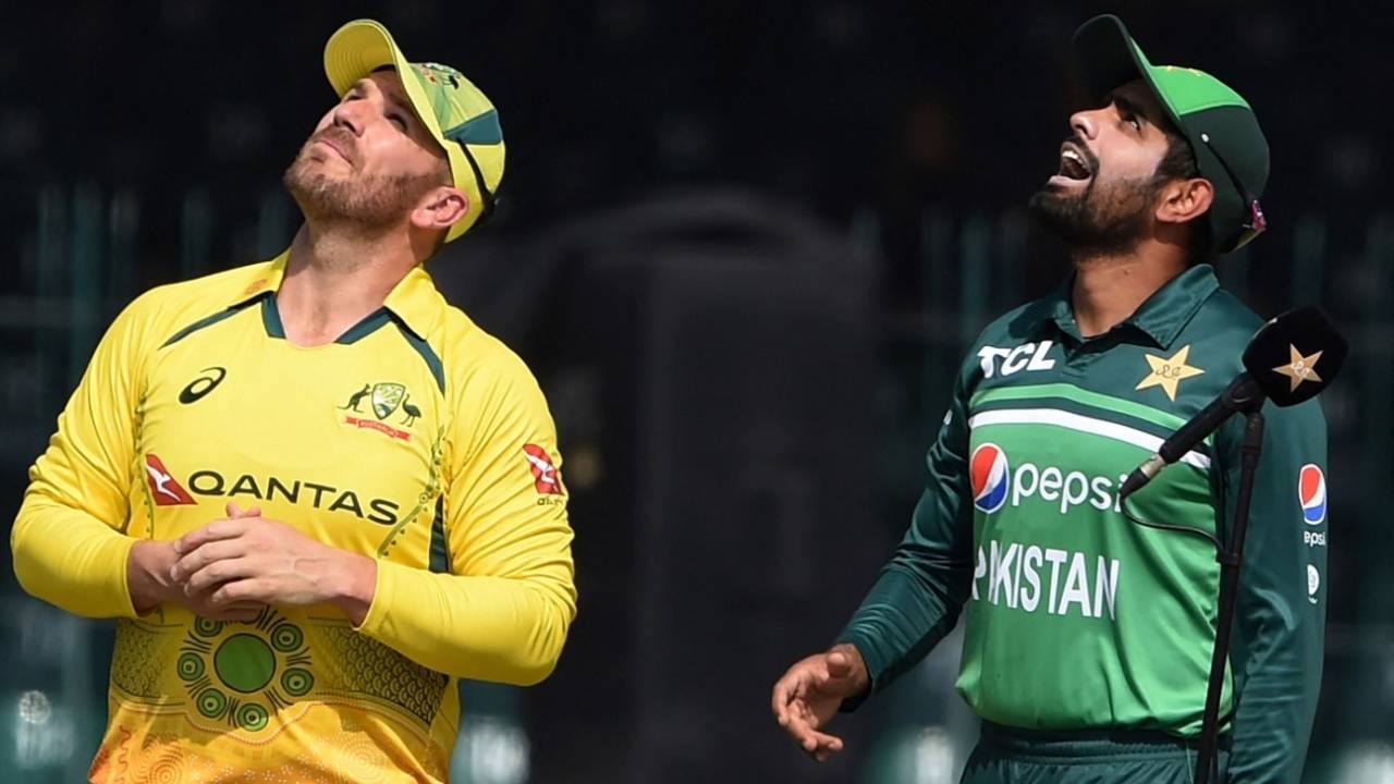 Babar Azam flicks the coin with Aaron Finch calling, Pakistan vs Australia, 2nd ODI, Lahore, March 31, 2022