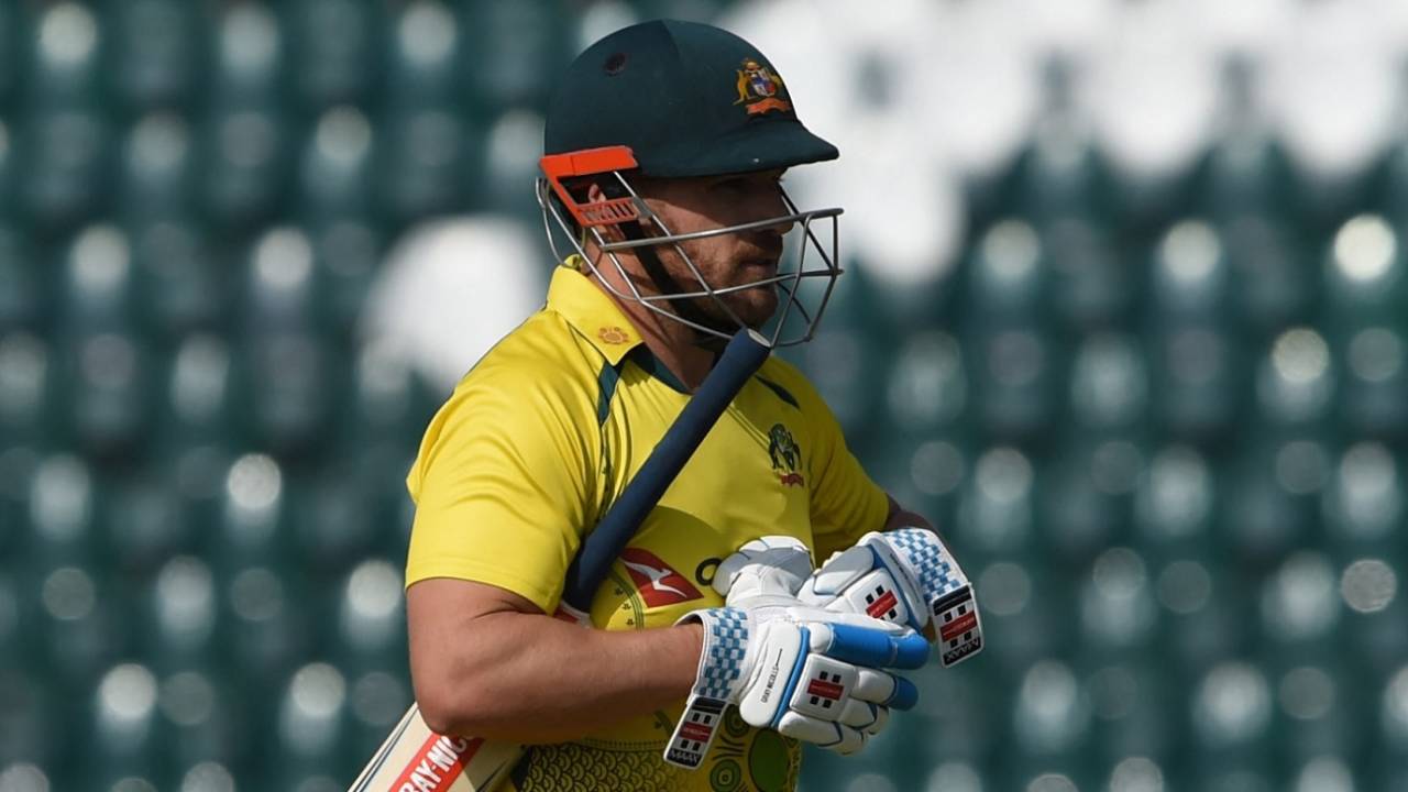 Aaron Finch was out for his second successive duck in ODIs, Pakistan vs Australia, 3rd ODI, Lahore, April 2, 2022