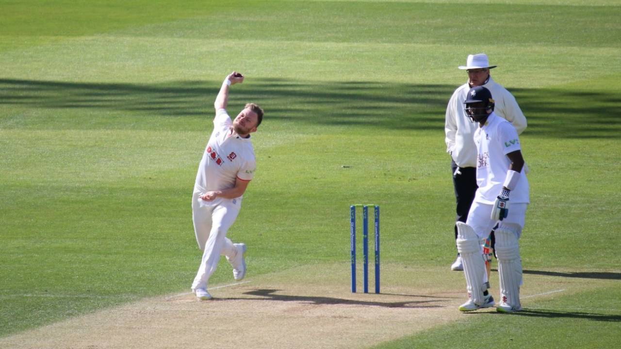 Sam Cook runs in to bowl versus Kent, Essex vs Kent, LV= Insurance Championship, Division One, April 9, 2022