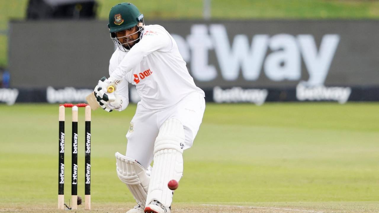 Yasir Ali presses forward to play the drive, South Africa vs Bangladesh, 2nd Test, Gqeberha, 3rd day, April 10, 2022