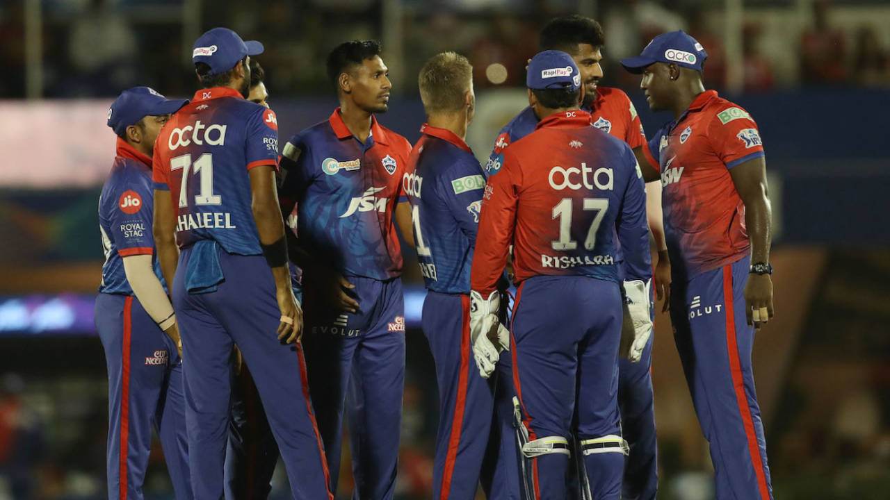 It is understood that the Capitals and Super Kings players mingled on Saturday at the teams' training session&nbsp;&nbsp;&bull;&nbsp;&nbsp;BCCI
