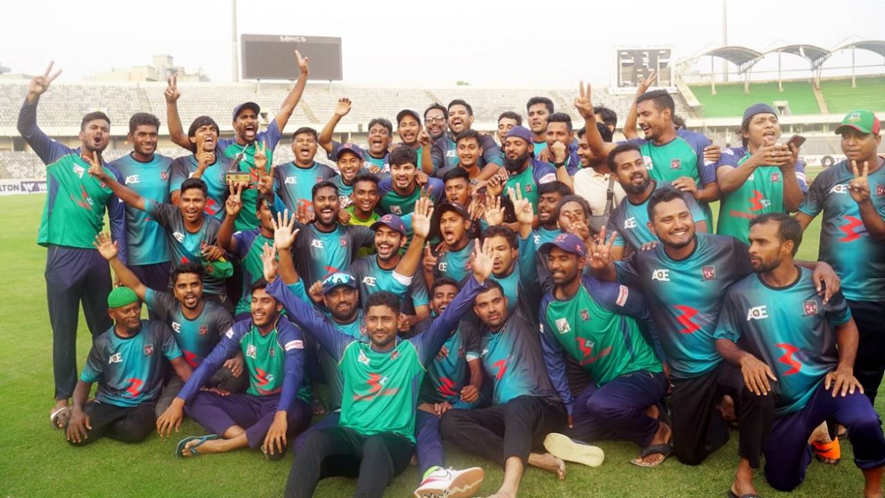 Sheikh Jamal Dhanmondi Club won their maiden DPL title after beating defending champions Abahani Limited, DPL 2022, Mirpur, April 26, 2022