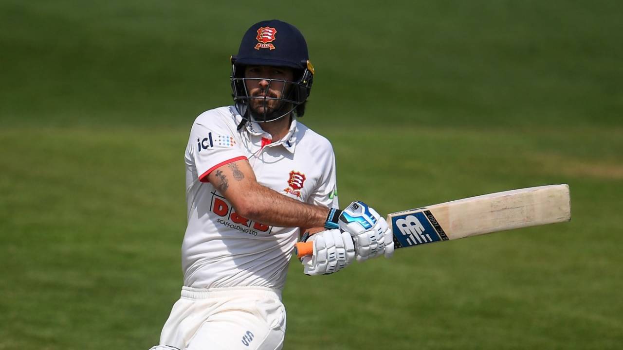 Shane Snater's unbeaten 65 rescued Essex from a top-order collapse&nbsp;&nbsp;&bull;&nbsp;&nbsp;Getty Images