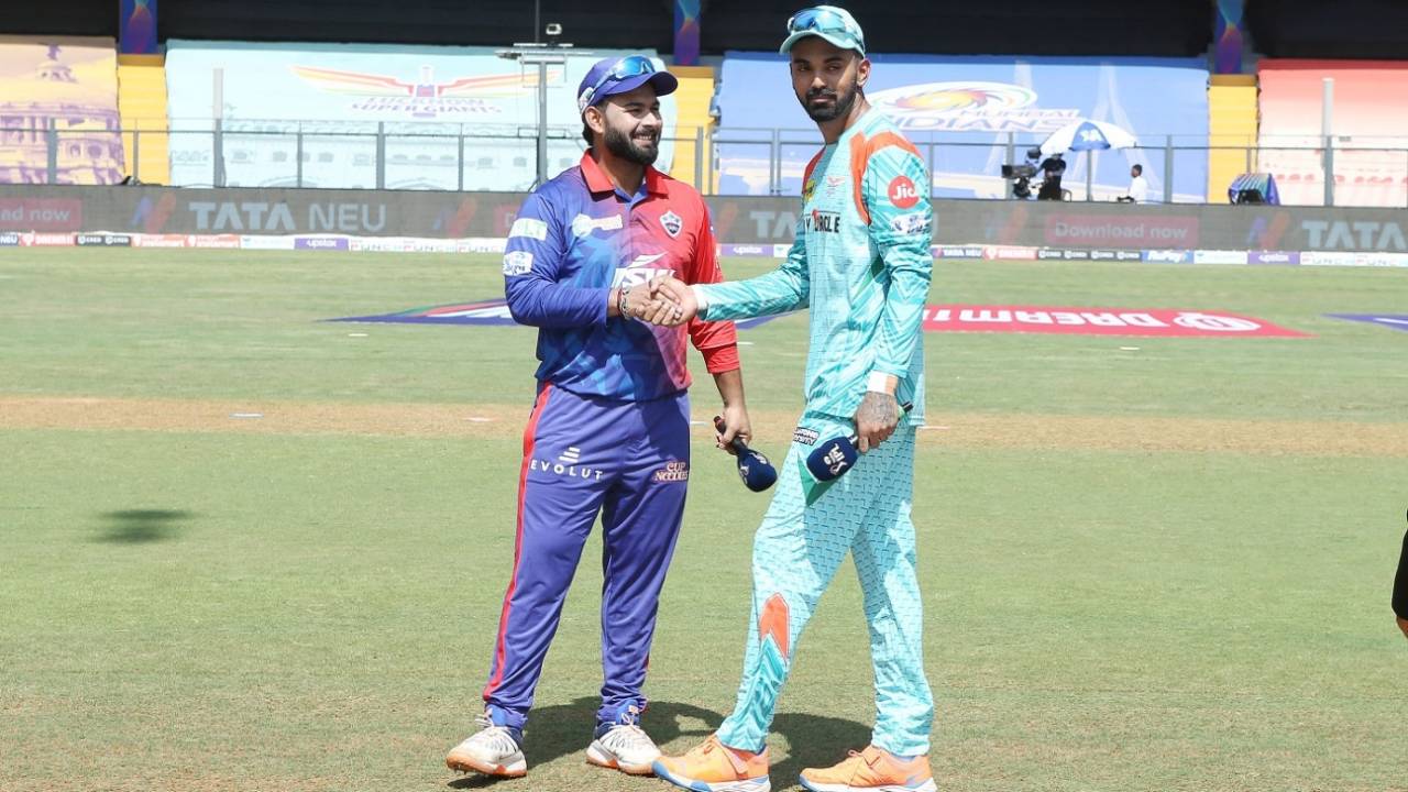 Rishabh Pant and KL Rahul at the toss, Delhi Capitals vs Lucknow Super Giants, IPL 2022, Mumbai, May 1, 2022
