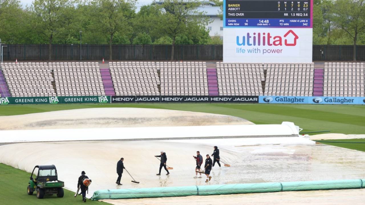 The Ageas Bowl groundstaff attempt to mop up on the final day&nbsp;&nbsp;&bull;&nbsp;&nbsp;Getty Images