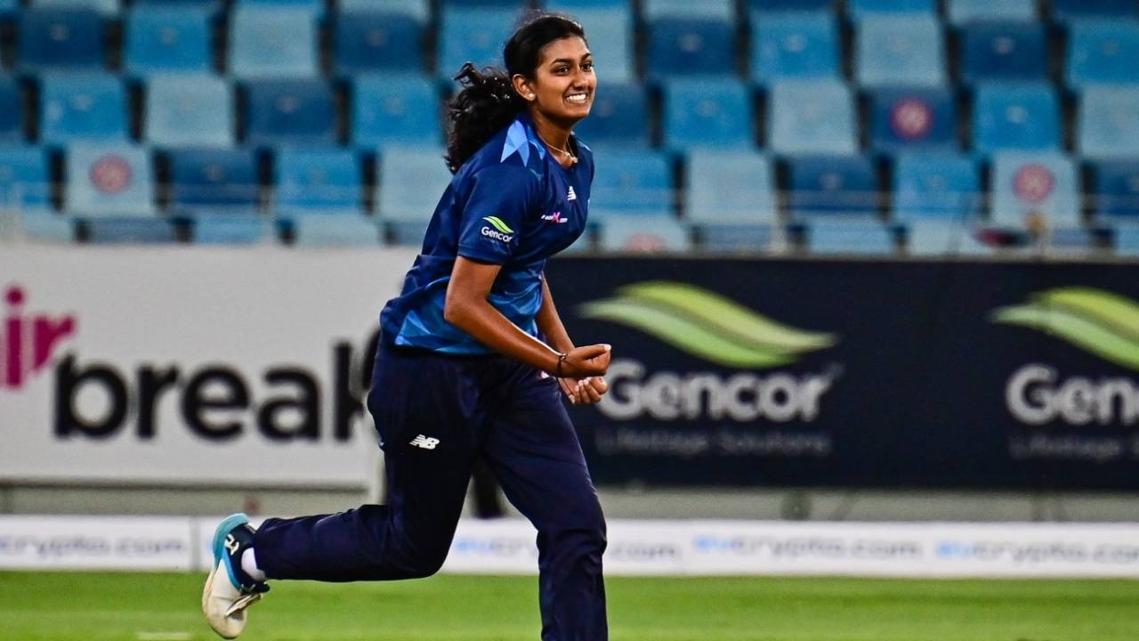 Geetika Kodali dismissed Mignon du Preez and Georgia Redmayne, Warriors vs Sapphires, FairBreak Invitational Tournament 2022, Dubai, May 7, 2022