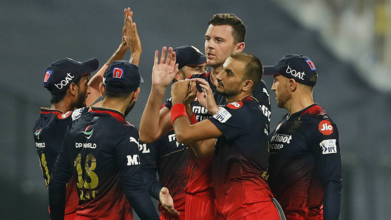 Josh Hazlewood got rid of Manan Vohra in the fifth over, Lucknow Super Giants vs Royal Challengers Bangalore, IPL 2022 Eliminator, Kolkata, May 25, 2022