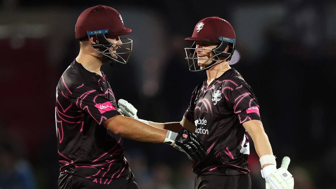 Rilee Rossouw and Tom Abell took Somerset across the line&nbsp;&nbsp;&bull;&nbsp;&nbsp;Getty Images